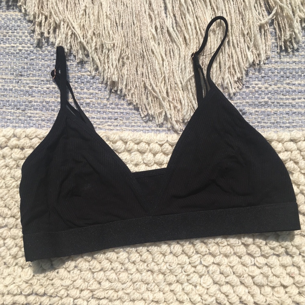 Ribbed Black Bralette Medium